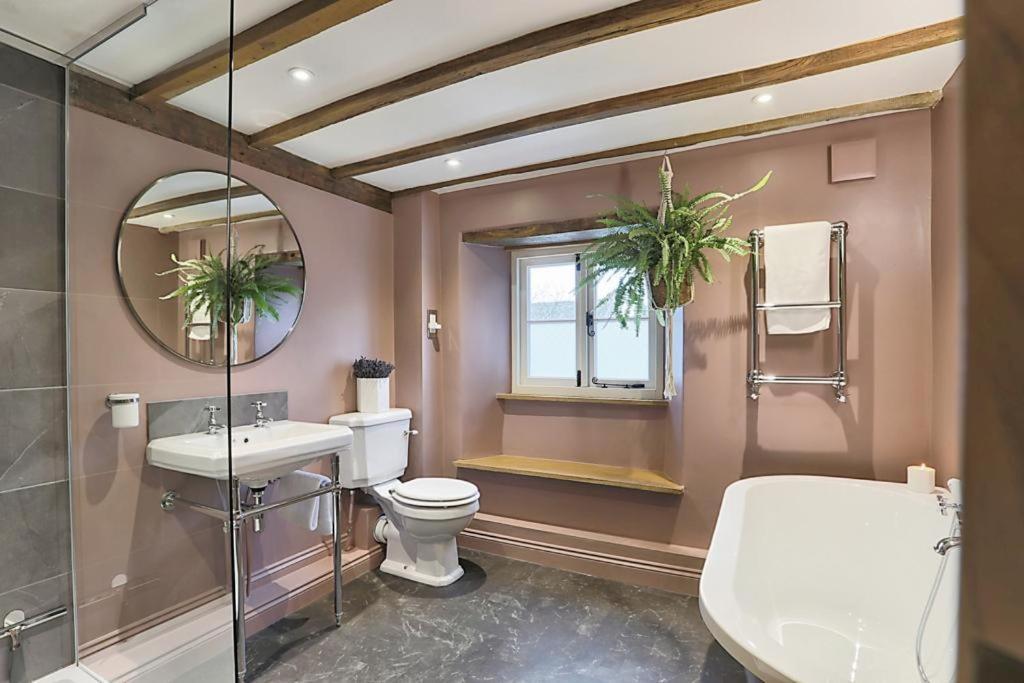 Luxury Cotswold Cottage With Hot Tub In Stow On The Wold! Exterior foto